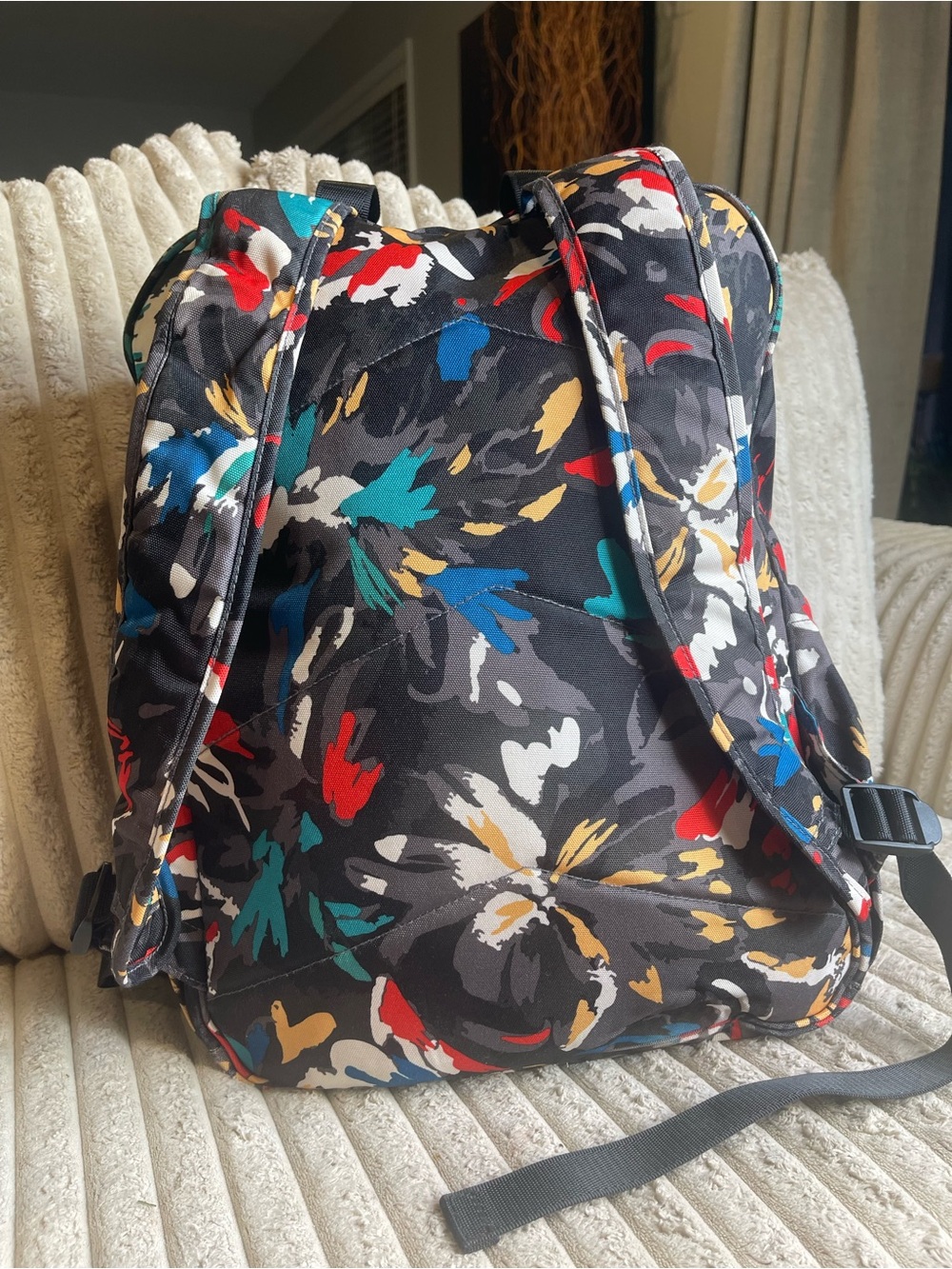 Vera Bradley Backpack Abstract Floral Print Black Multicolor Travel Bag - Picture 5 of 10